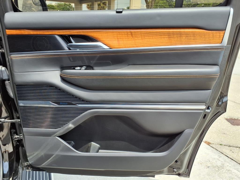 2022 Jeep Grand Wagoneer Series III