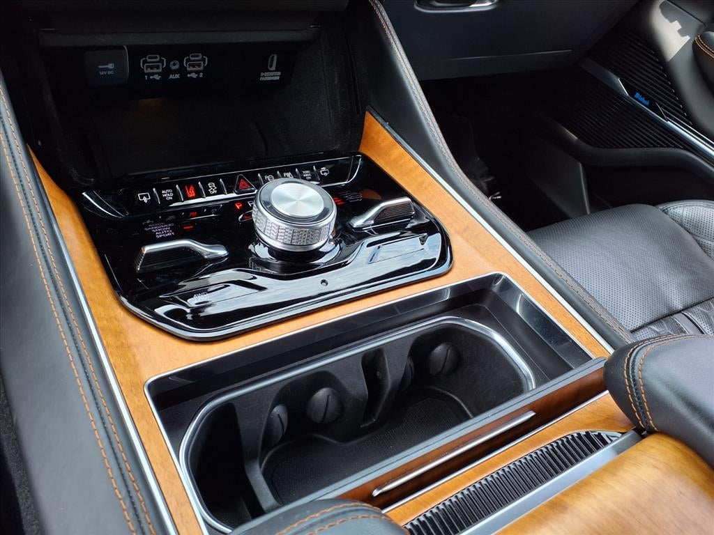 2022 Jeep Grand Wagoneer Series III