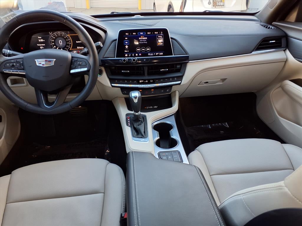 2023 Cadillac CT4 Premium Luxury