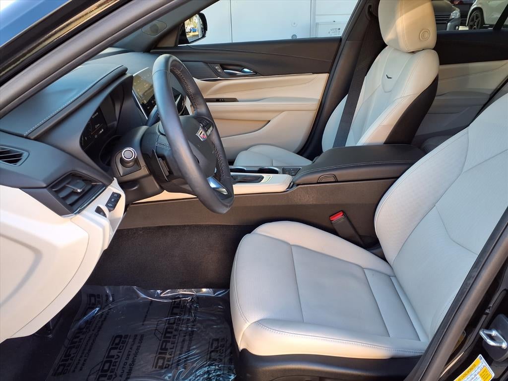 2023 Cadillac CT4 Premium Luxury
