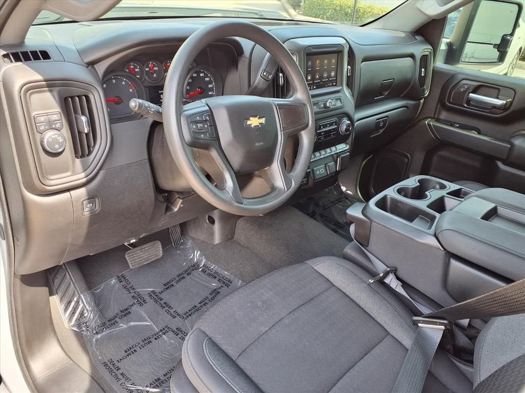 2025 Chevrolet Silverado 2500HD Custom - Photo 19