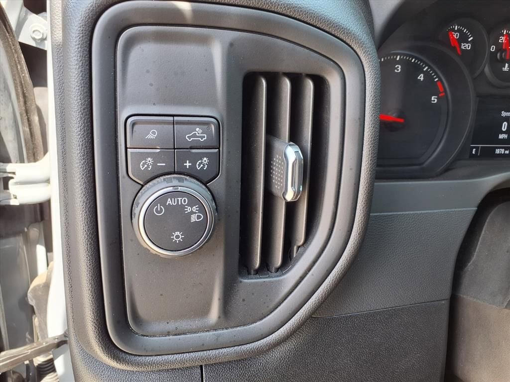 2025 Chevrolet Silverado 2500HD Custom - Photo 23