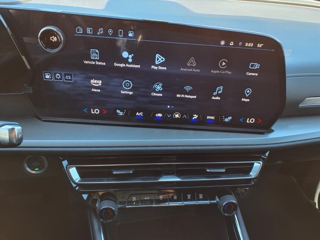 2024 Chevrolet Traverse LS