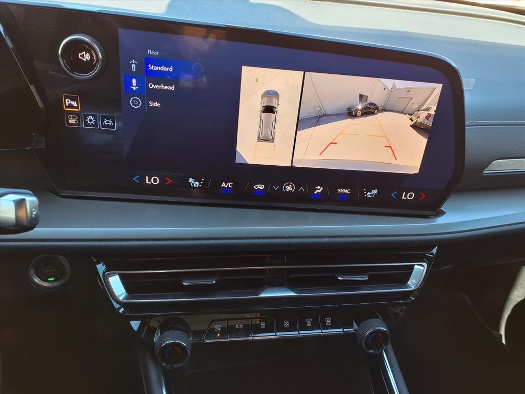 2024 Chevrolet Traverse LS