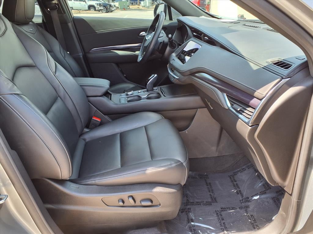 2023 Cadillac XT4 Luxury