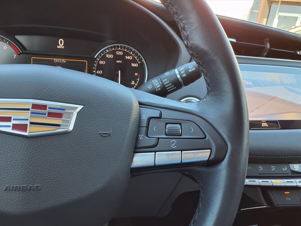 2023 Cadillac XT4 Luxury