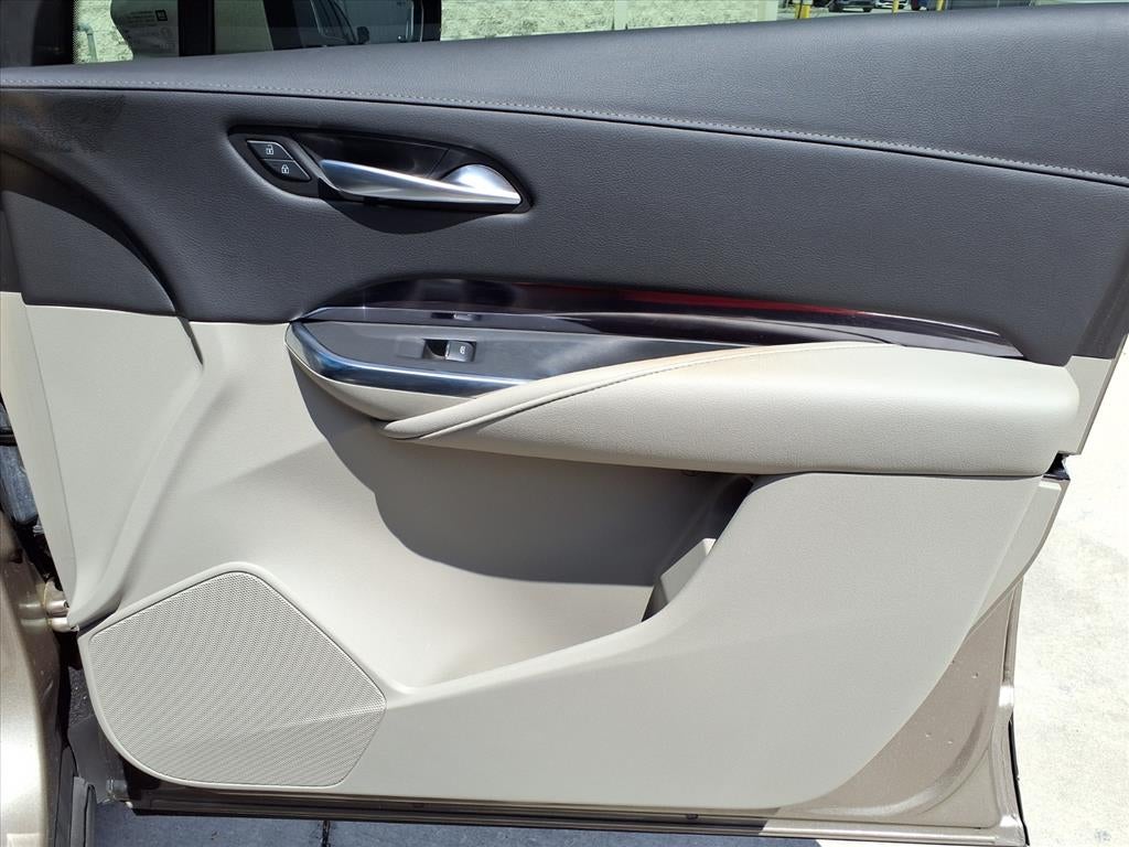 2023 Cadillac XT4 Luxury