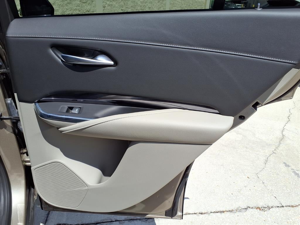 2023 Cadillac XT4 Luxury