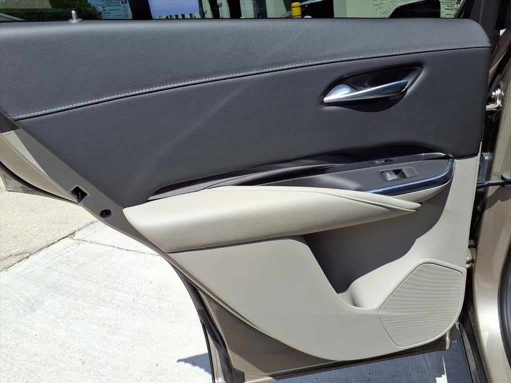 2023 Cadillac XT4 Luxury