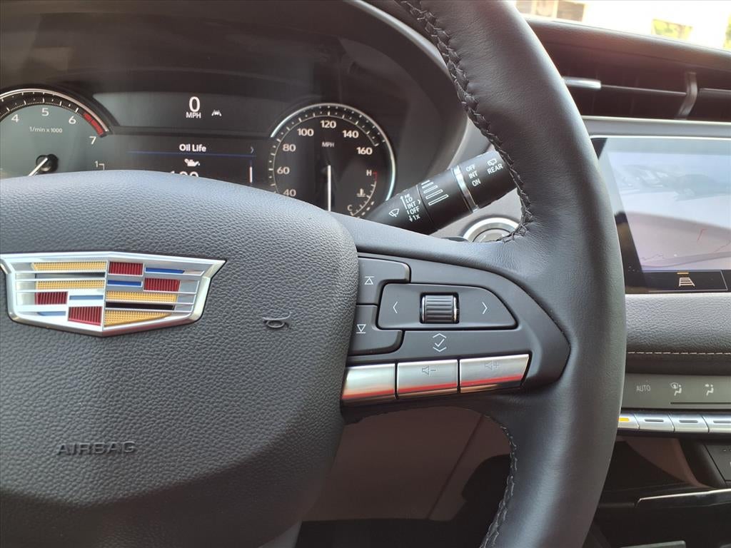 2023 Cadillac XT4 Luxury