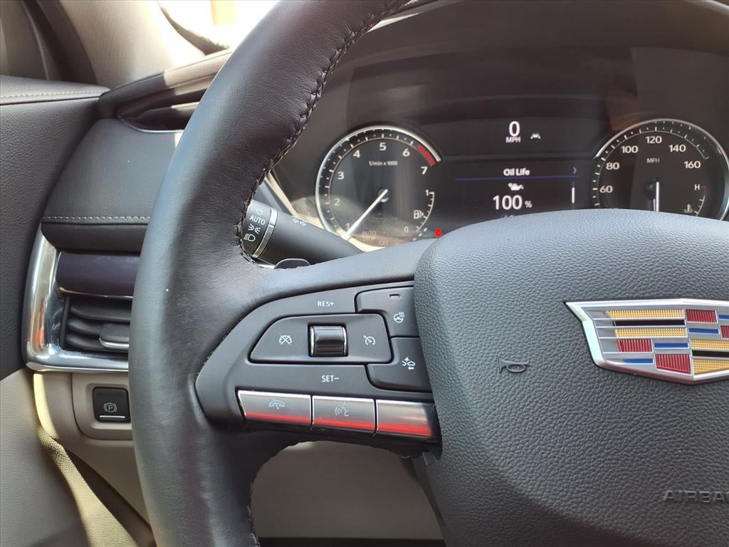 2023 Cadillac XT4 Luxury