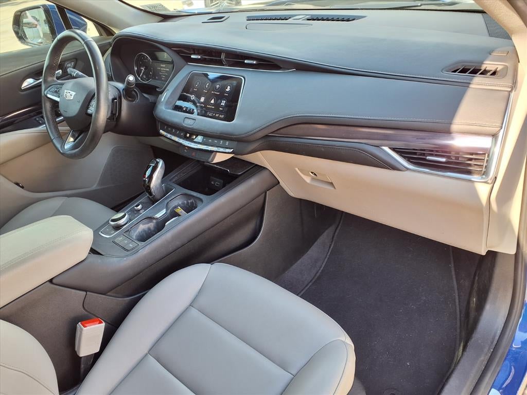 2023 Cadillac XT4 Luxury