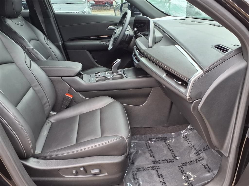 2024 Cadillac XT4 Luxury