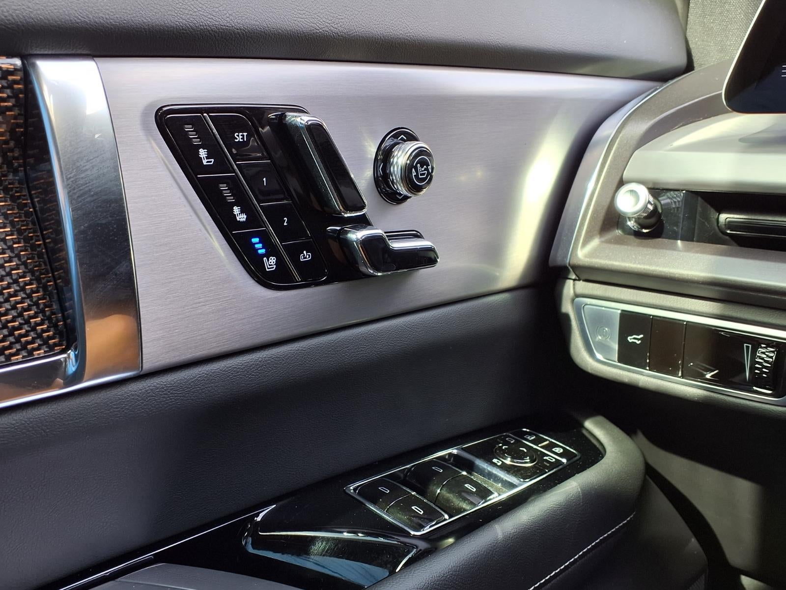 2026 Cadillac VISTIQ Luxury