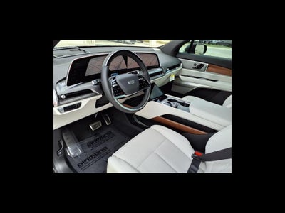 2026 Cadillac VISTIQ Luxury