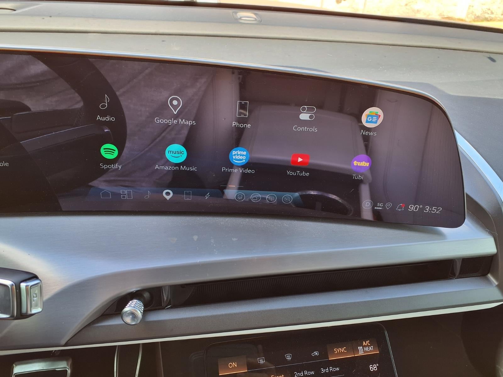 2026 Cadillac VISTIQ Luxury