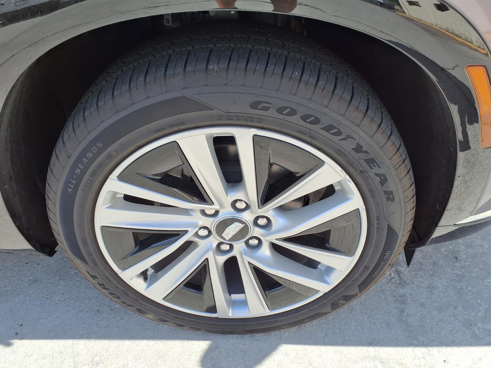 2026 Cadillac VISTIQ Luxury