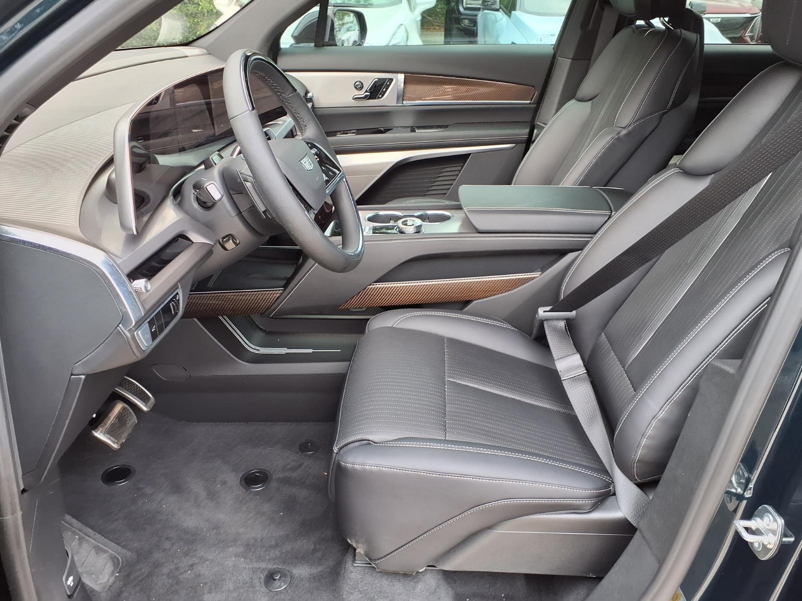 2026 Cadillac VISTIQ Luxury