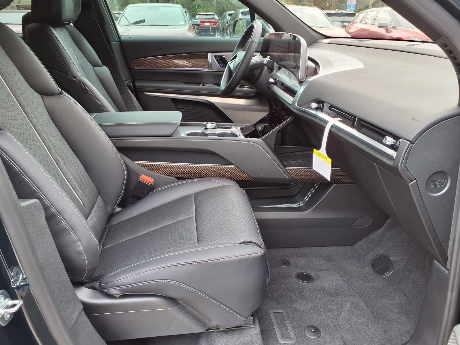 2026 Cadillac VISTIQ Luxury