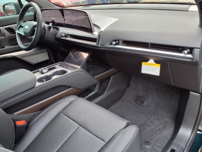 2026 Cadillac VISTIQ Luxury