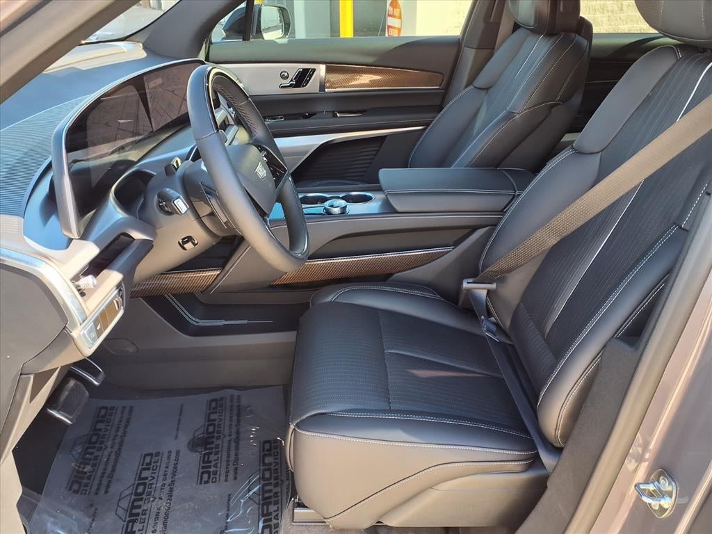 2026 Cadillac VISTIQ Luxury