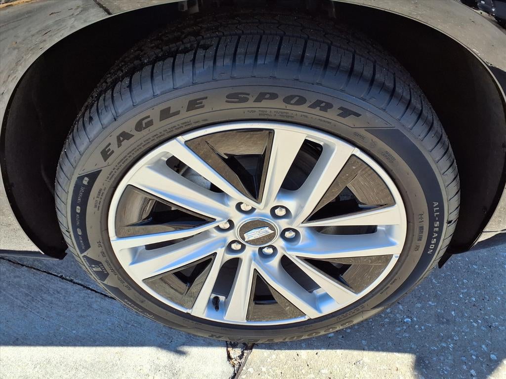 2026 Cadillac VISTIQ Luxury