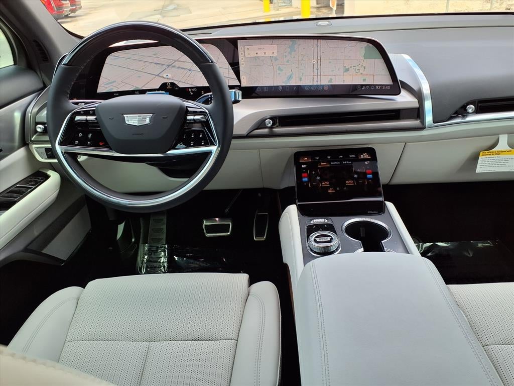 2026 Cadillac VISTIQ Luxury