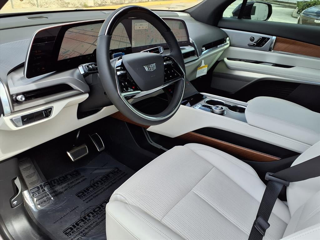 2026 Cadillac VISTIQ Luxury