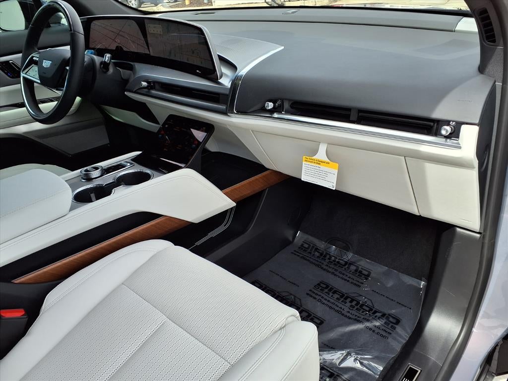 2026 Cadillac VISTIQ Luxury