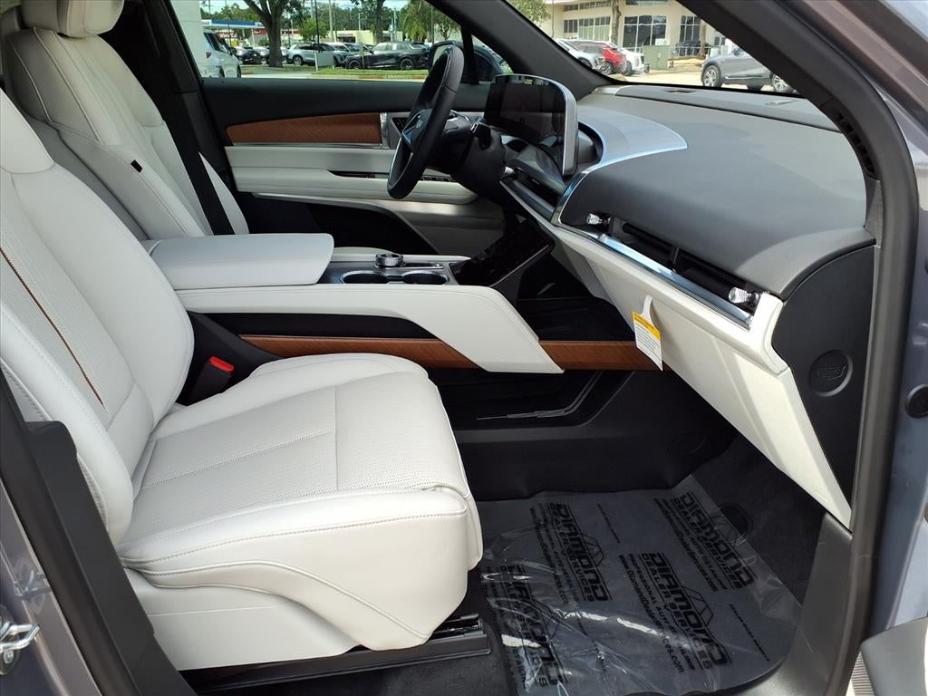 2026 Cadillac VISTIQ Luxury