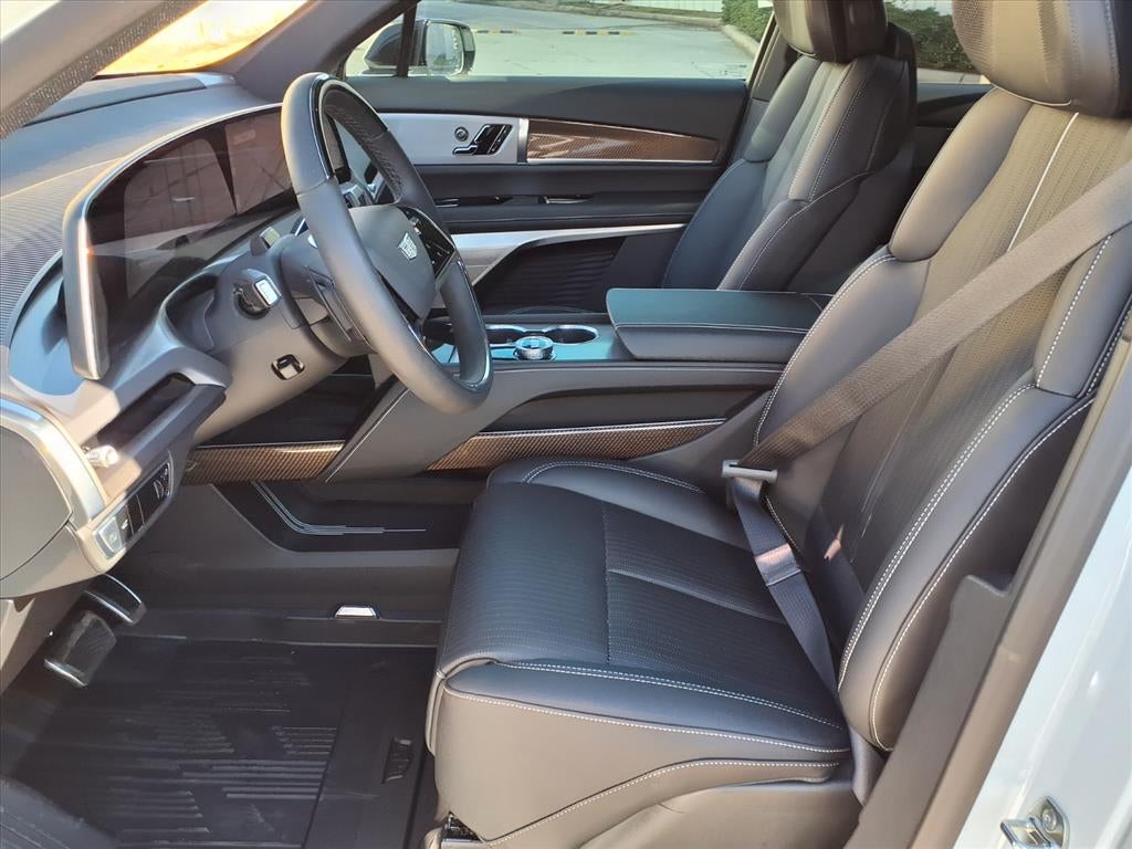 2026 Cadillac VISTIQ Luxury