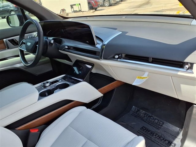 2026 Cadillac VISTIQ Sport