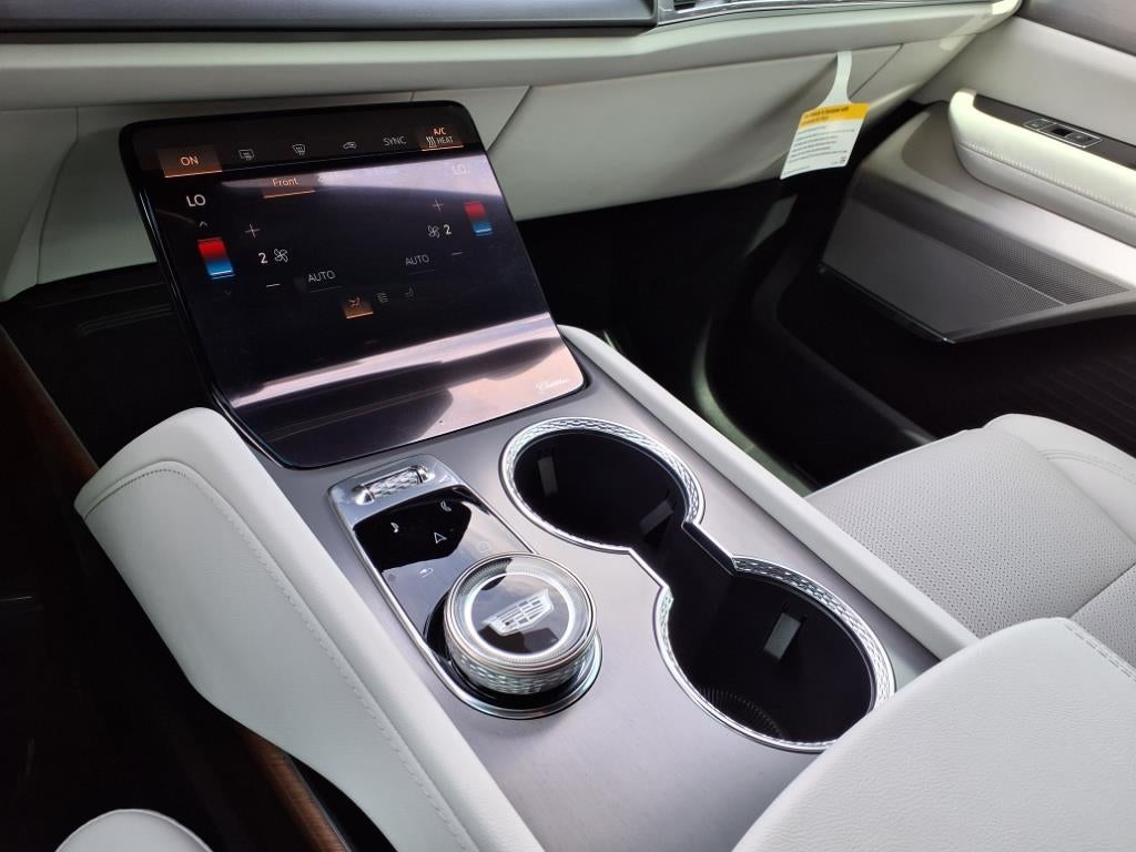 2026 Cadillac VISTIQ Sport