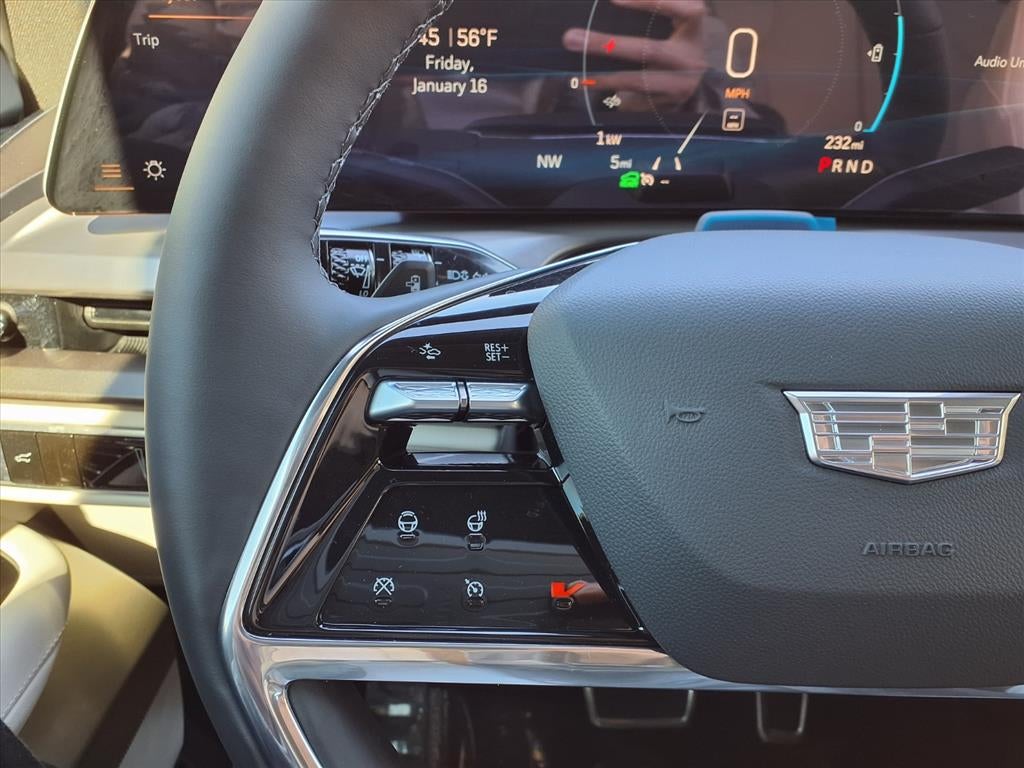 2026 Cadillac VISTIQ Sport