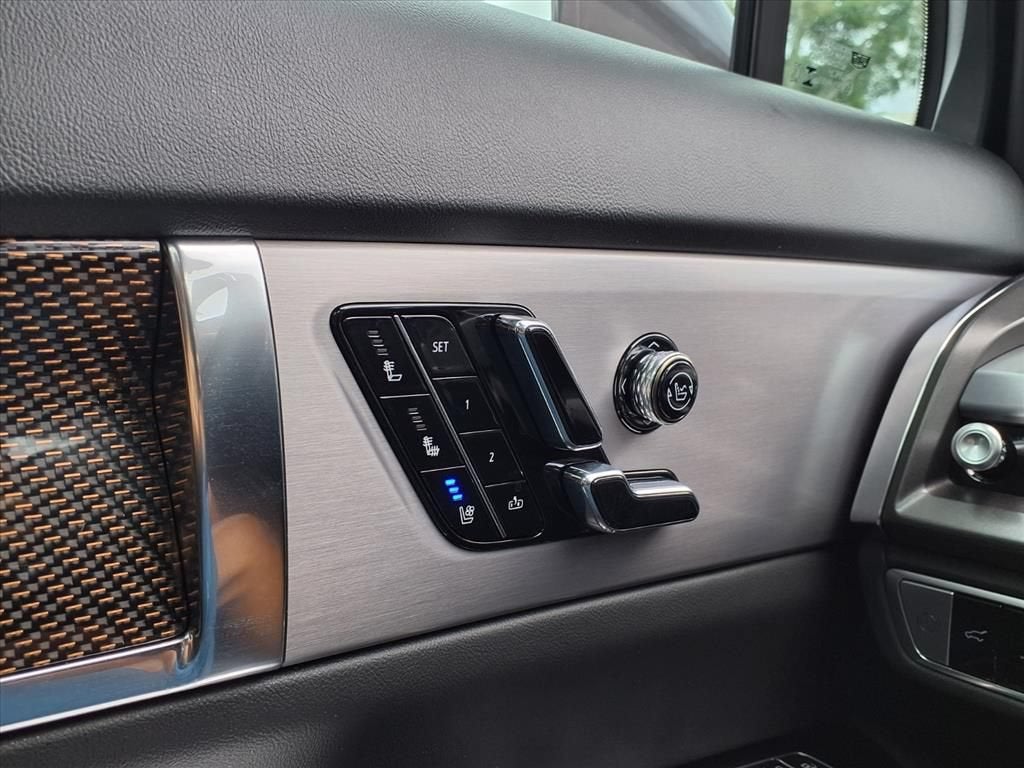 2027 Cadillac VISTIQ Sport