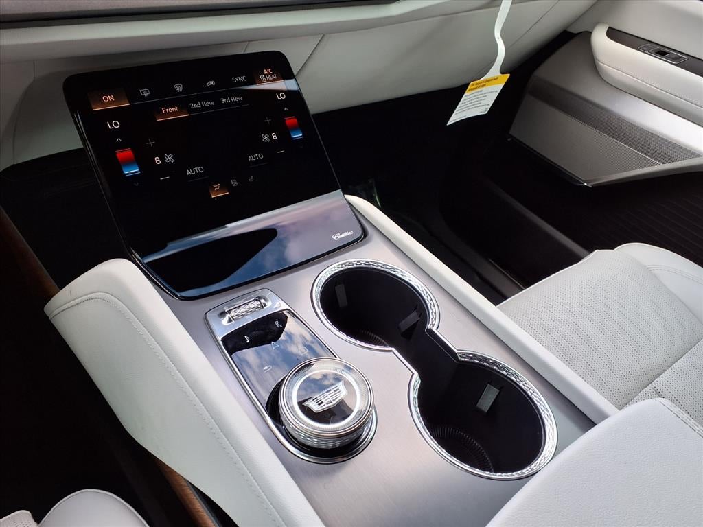 2026 Cadillac VISTIQ Sport