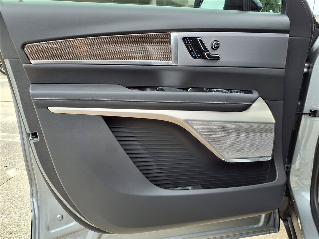 2027 Cadillac VISTIQ Sport