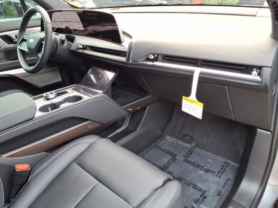 2027 Cadillac VISTIQ Sport