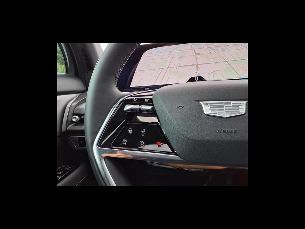 2027 Cadillac VISTIQ Sport