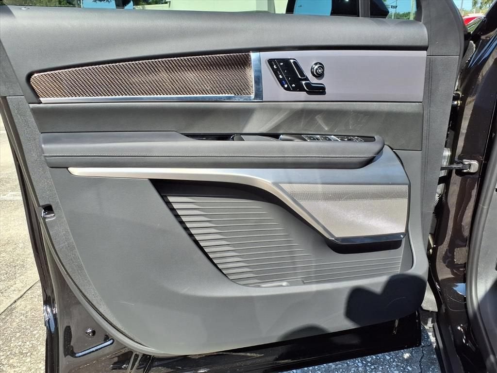 2027 Cadillac VISTIQ Sport