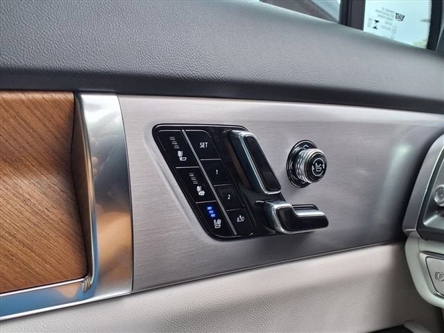 2027 Cadillac VISTIQ Sport