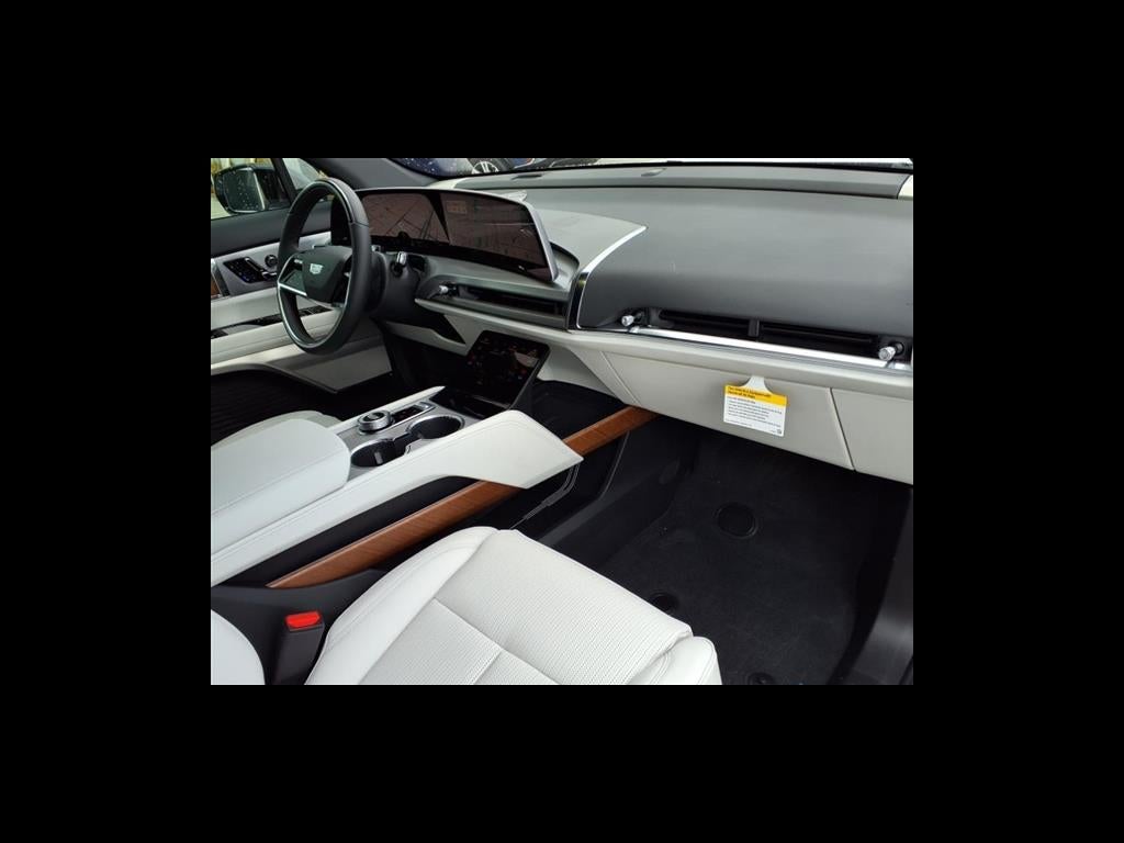 2026 Cadillac VISTIQ Sport