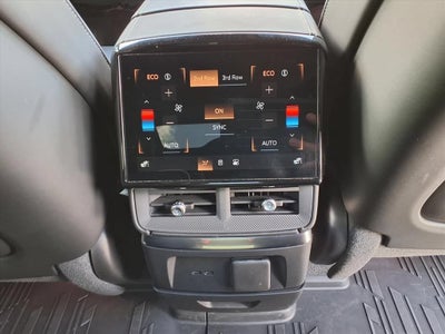 2026 Cadillac VISTIQ Platinum