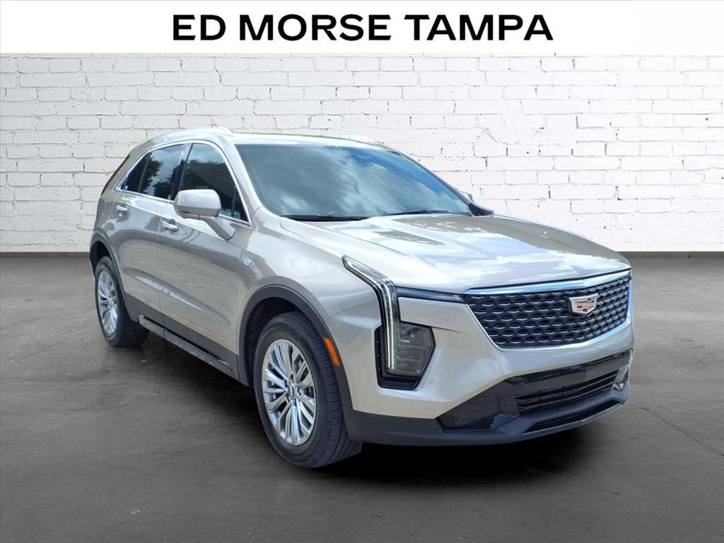 2025 Cadillac XT4 Premium Luxury