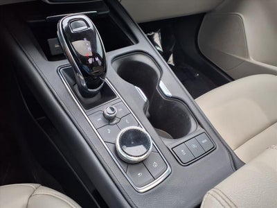 2022 Cadillac XT4 Premium Luxury
