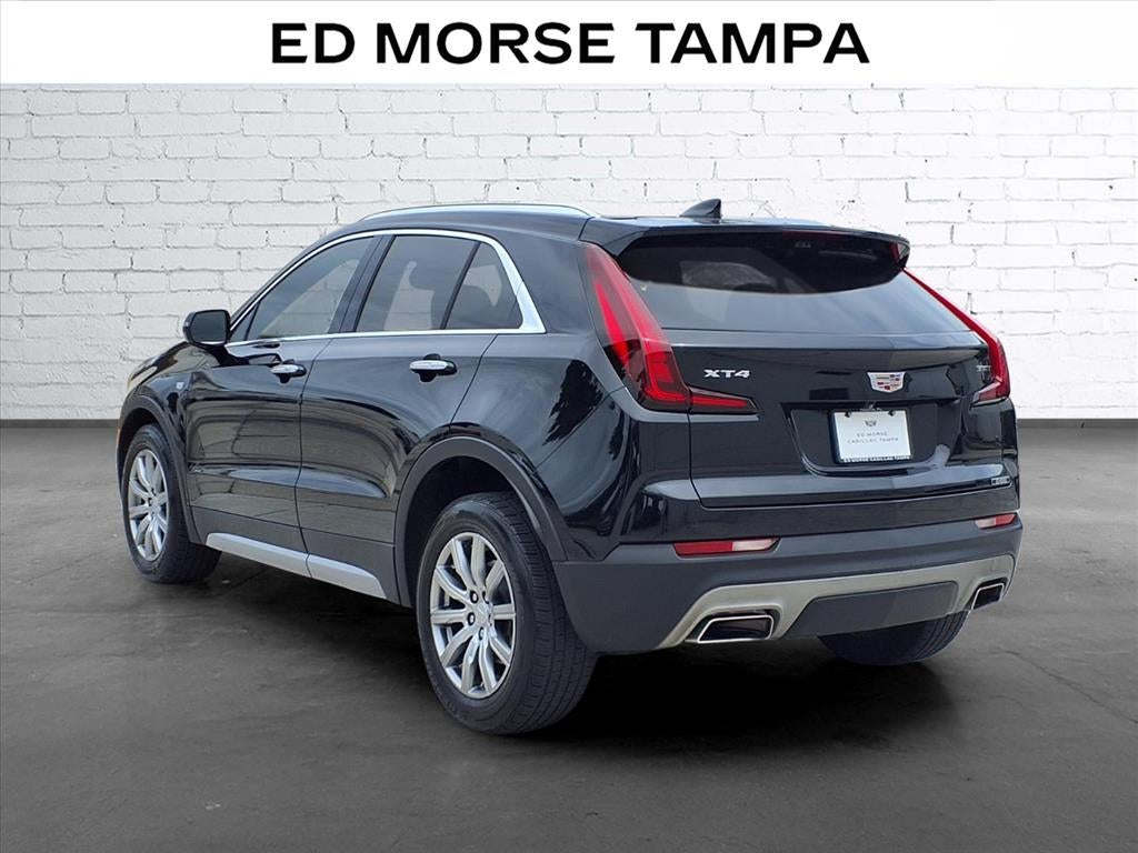 2022 Cadillac XT4 Premium Luxury
