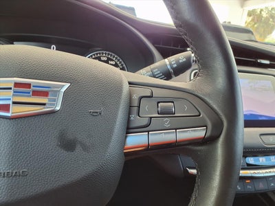2023 Cadillac XT4 Premium Luxury