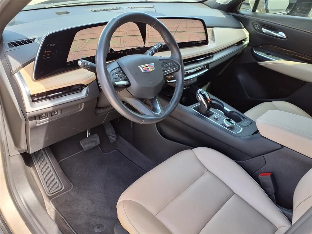 2025 Cadillac XT4 Premium Luxury