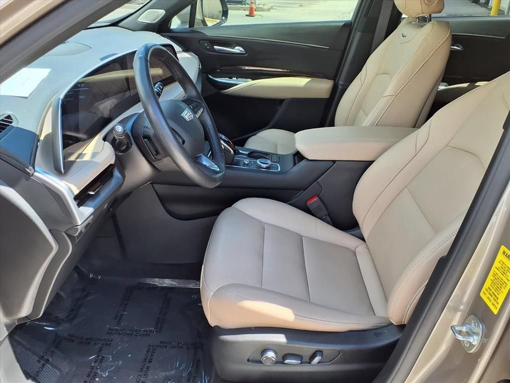 2025 Cadillac XT4 Premium Luxury - Photo 19