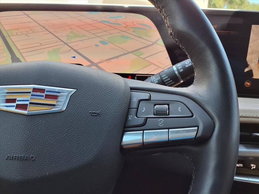 2025 Cadillac XT4 Premium Luxury